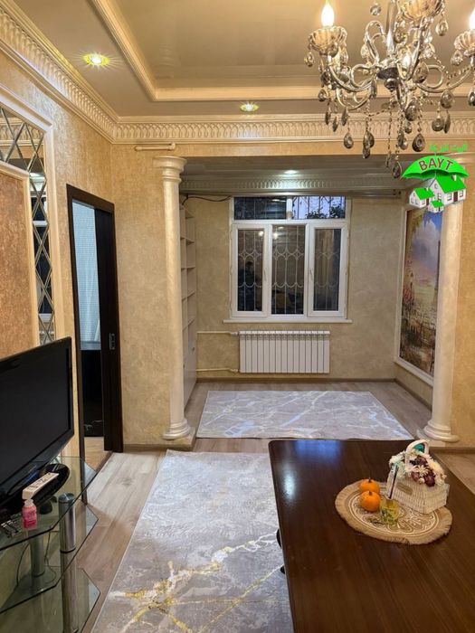 х Торговий Центр 2/1/4 Чиланзар 3 квартал,С ремонтом,Продается