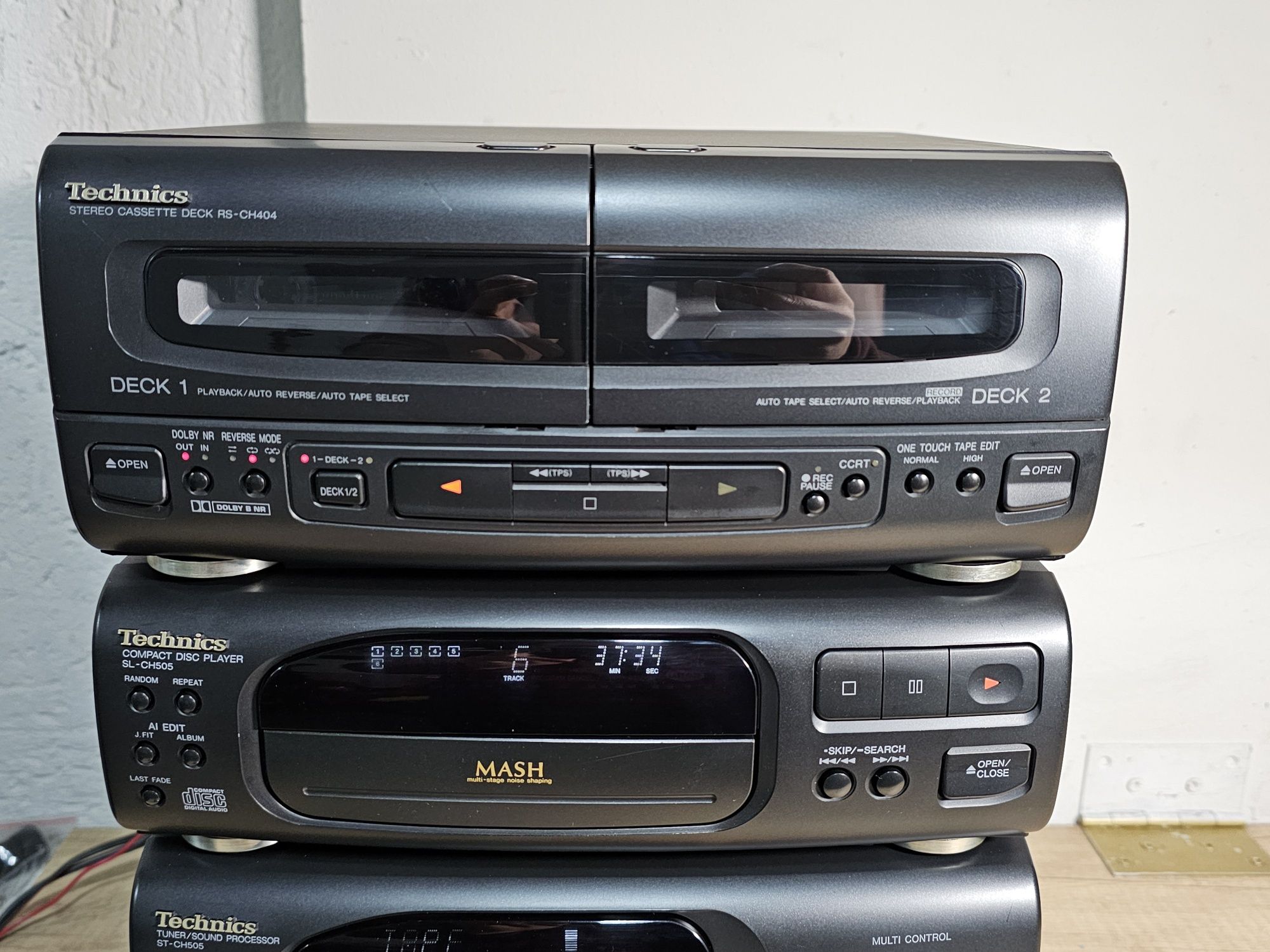 Sistem audio TECHNICS CH-404, dublu deck, cd player,tuner,amplificator