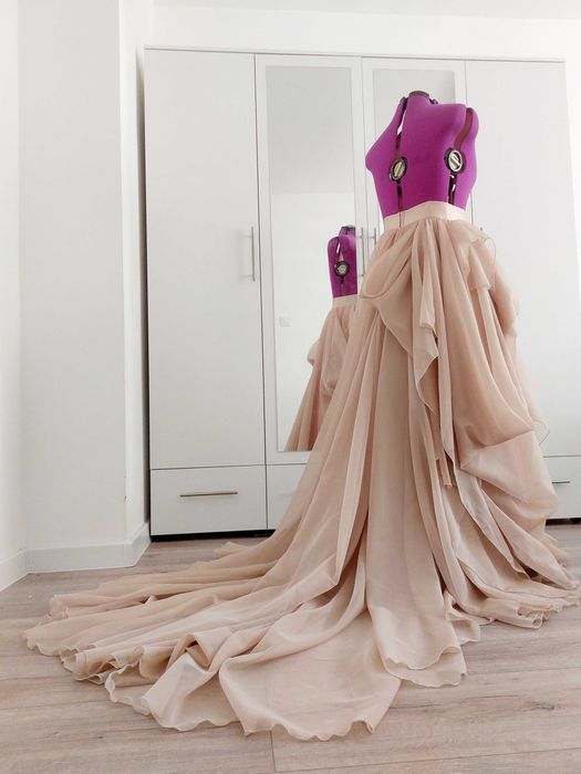 Сватбена пола Дълъг шлейв Телесен цвят Булчинска рокля Фотосесия