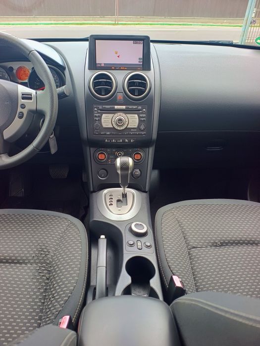 Nissan Qashqai 2.0 benzin
