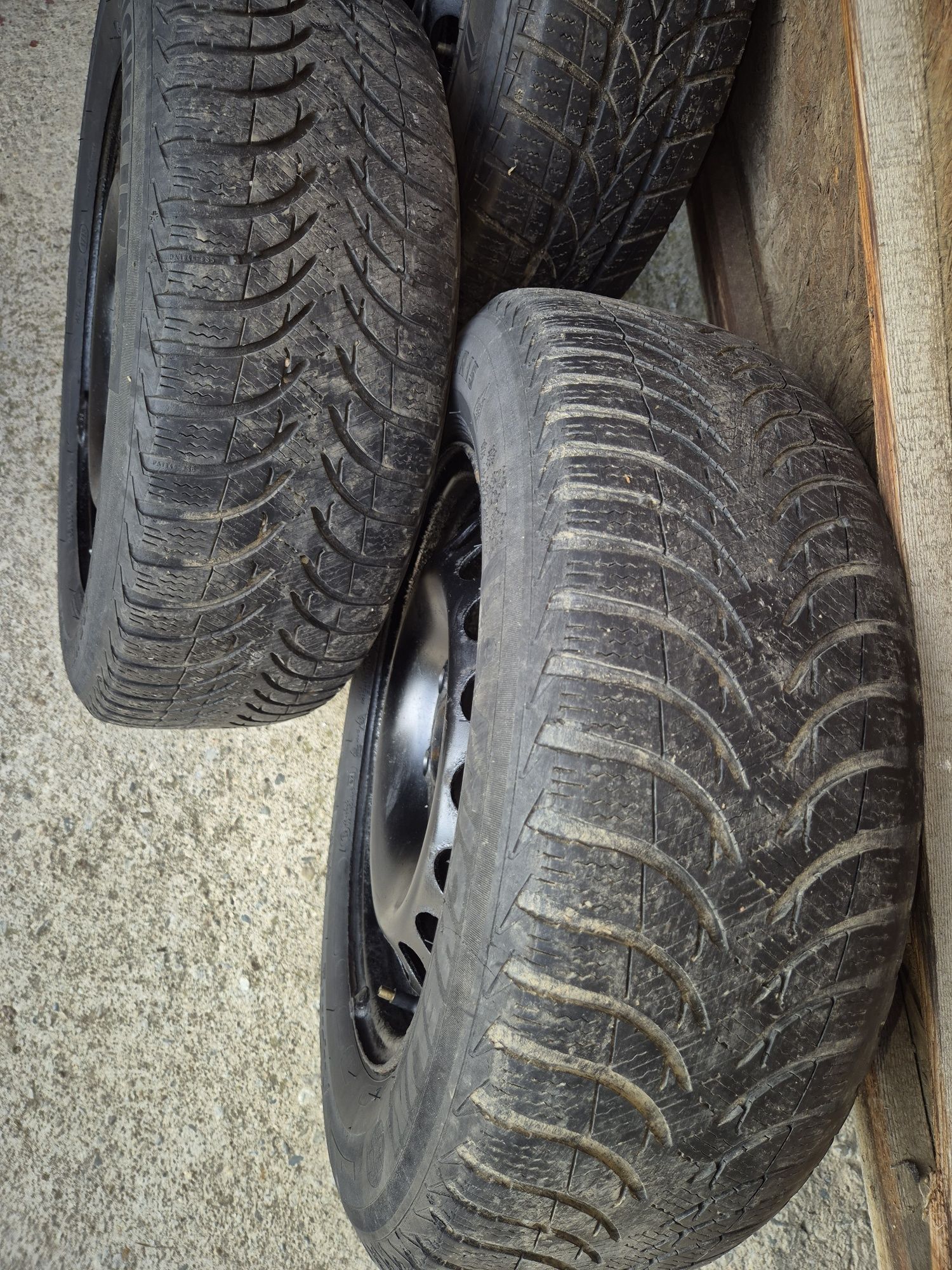 4 Genți + Cauciucuri iarna golf 5 r15 195/65