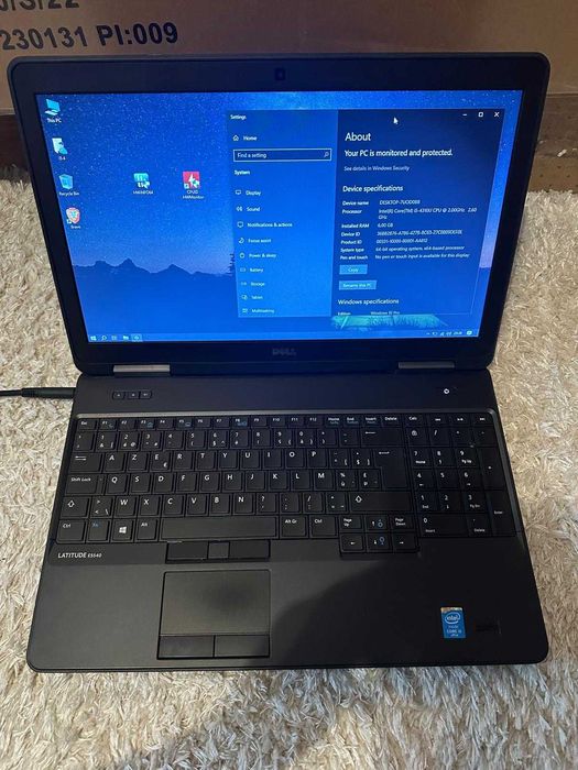 Laptop Dell I5 4310u 6GB ram SSD 256 GB 15 inch Ecranul