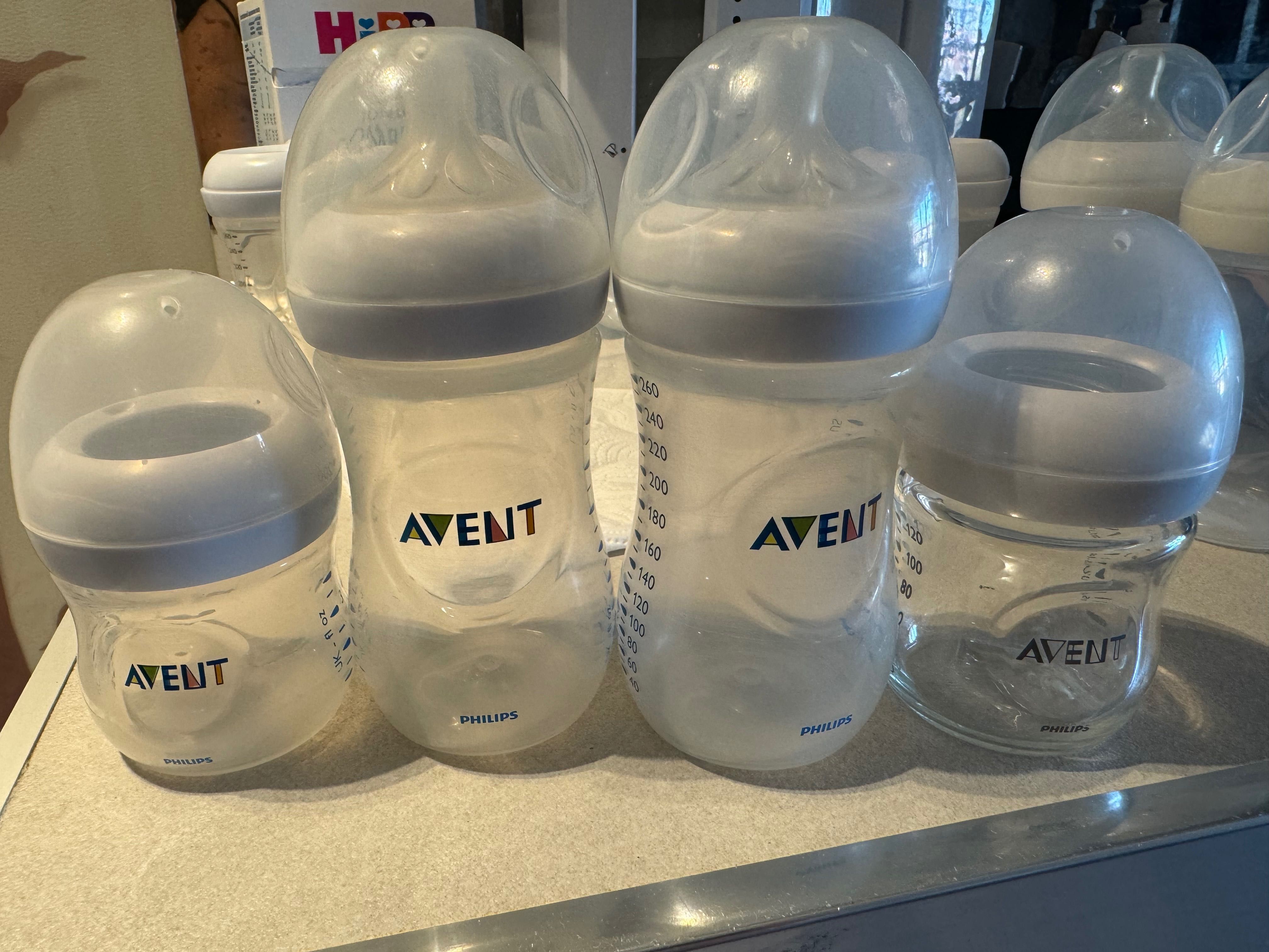 Бебешки шишета Avent