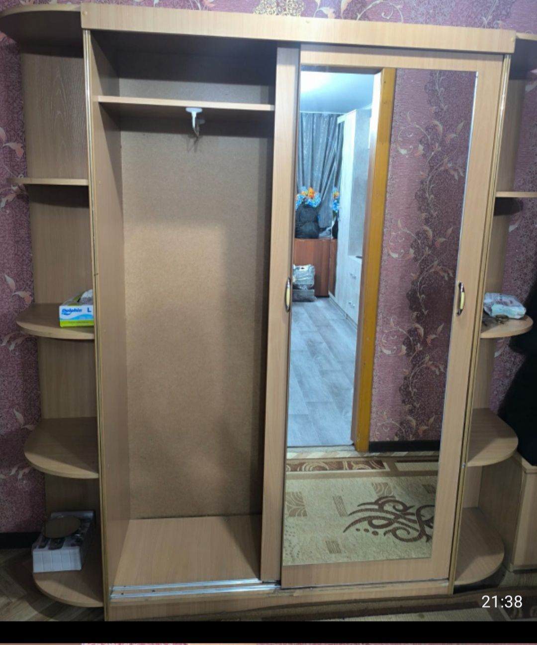 Продам прихожую из ЛДСП ,в хорошем состоянии