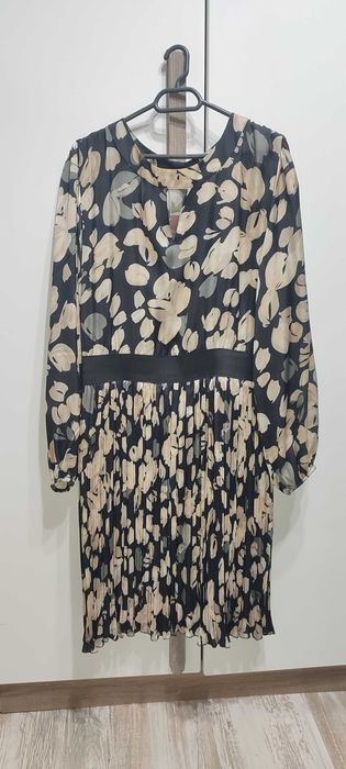 Официална рокля за повод