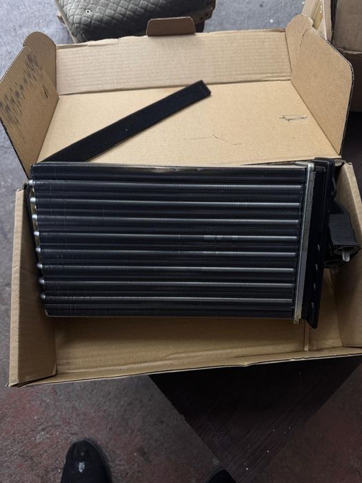 Vând Radiator incalzire interior habitaclu CHRYSLER VOYAGER I