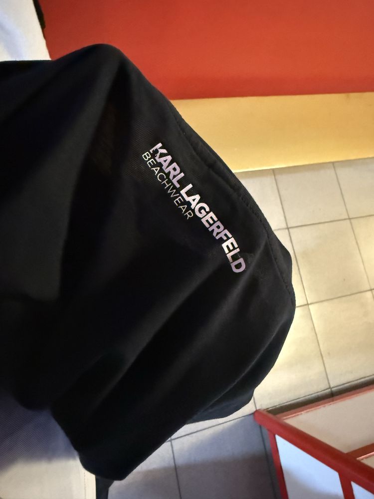 Продавам тениски