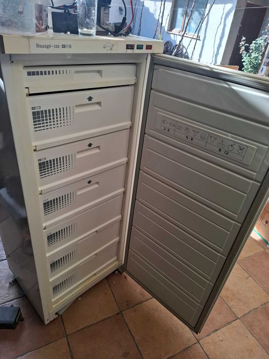 Хладилник BEKO  и фризер  Snaige