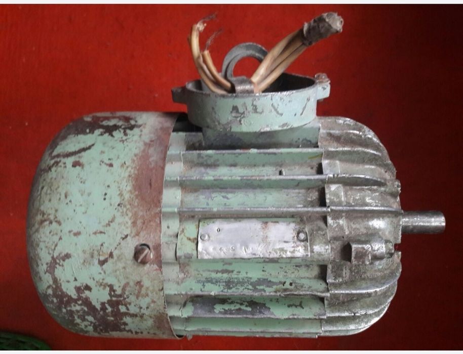 Два электродвигателя !!! Мощн.1,1 кВт 1500 об/мин и 2х- скорост