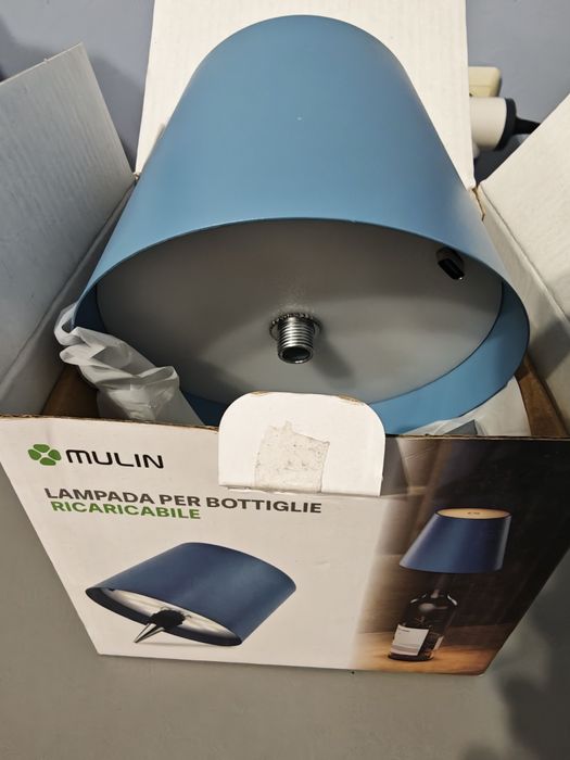 презареждаща се лампа за бутилка LED