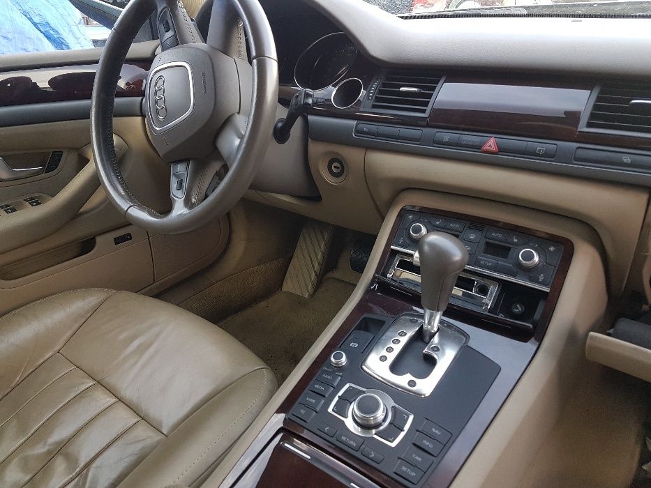 На Части! Audi A8 D3 3.7 V8 Quattro BOSE DISTRONIC Соларен