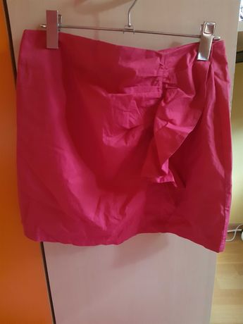 Розова къса пола