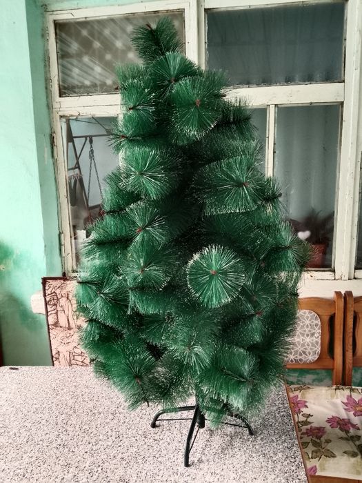 Ёлка в хорошем состоянии