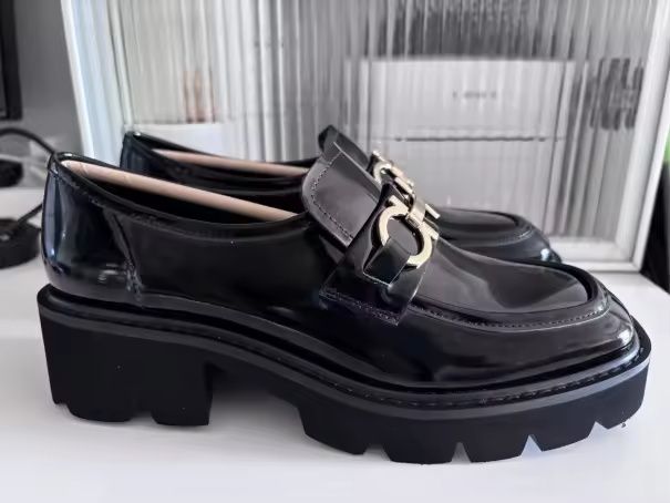 Лоферы новые кожа