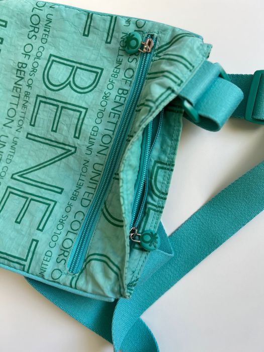 Benetton малка текстилна чанта в светло зелен цвят