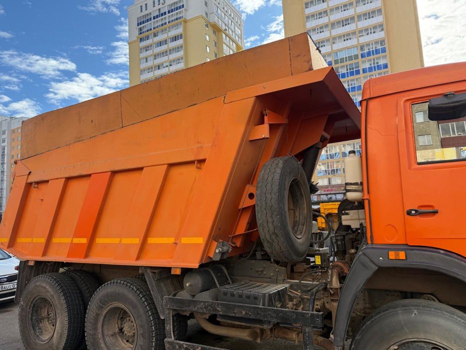 Продам нашивку на кузов Камаз-65 115