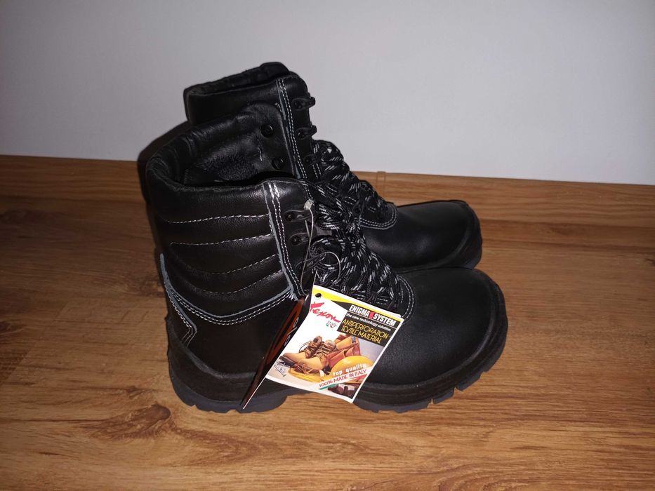 Bocanci noi marimea 36