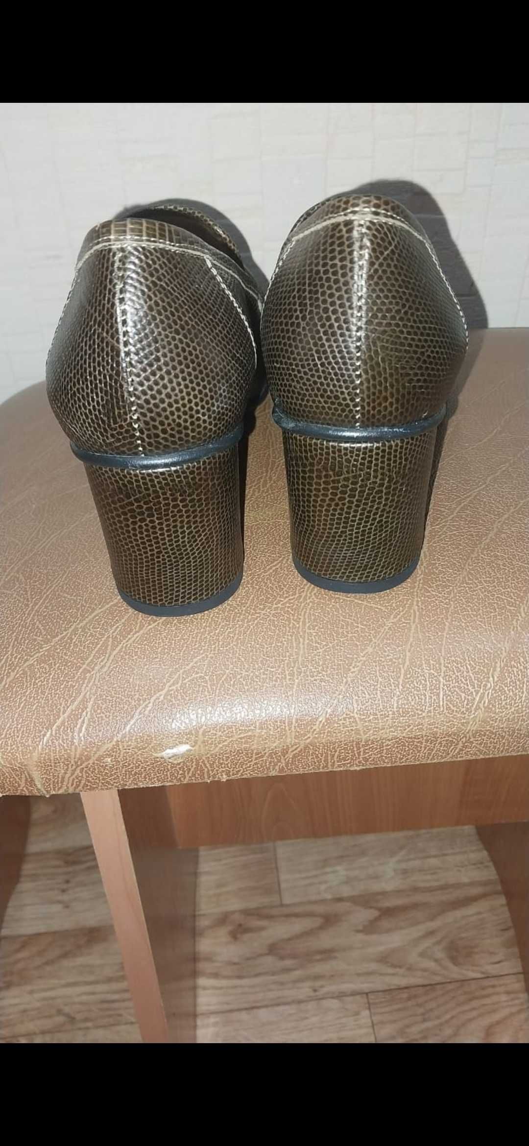 Женская обувь сделано в Италии