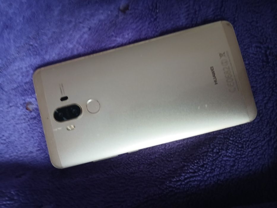 Huawei mate 9  .2019