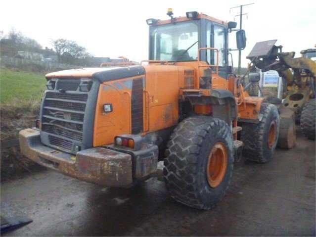 Dezmembram incarcator frontal DOOSAN DL300