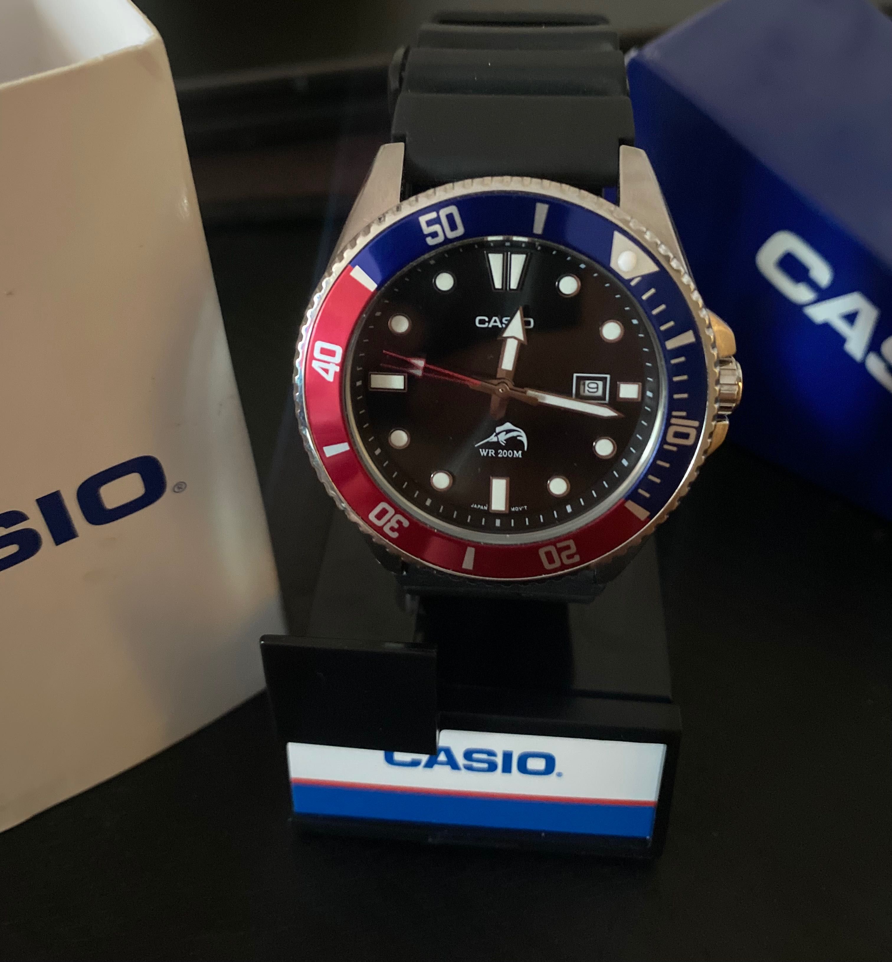 Casio MDV-106B-1A2VCF