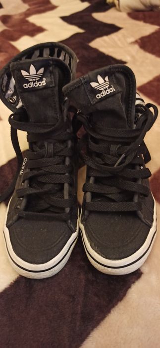 Baschet Adidas , Nr.36 , Vietnam