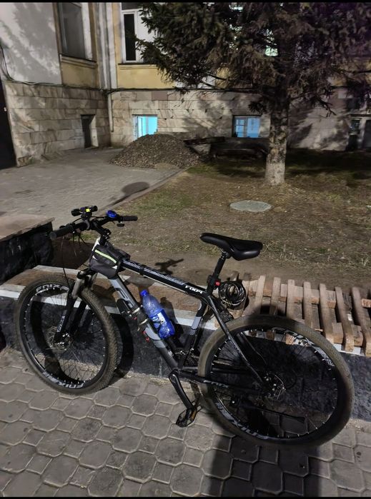 Продам спортивный велосипед Fnix 28" колёса