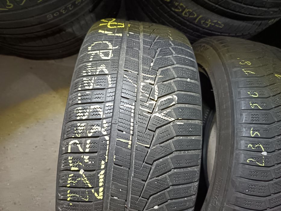 Anvelope MS iarna 235 50 18 hankook 2018 5.4mm