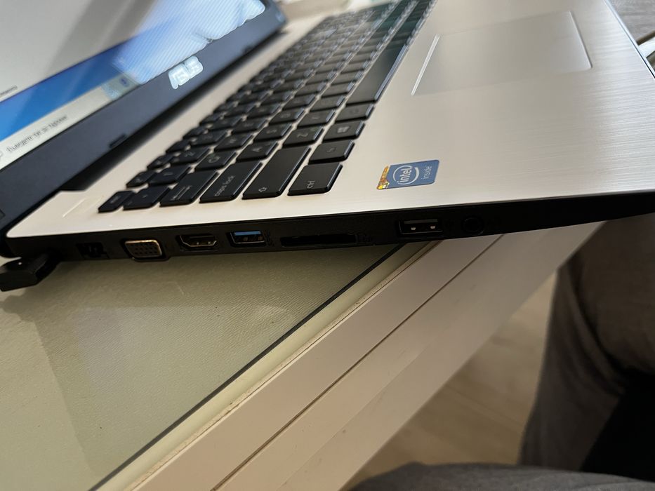 Лаптоп ASUS X553MA – 15.6”, 4GB RAM, 500GB HDD, напълно работещ