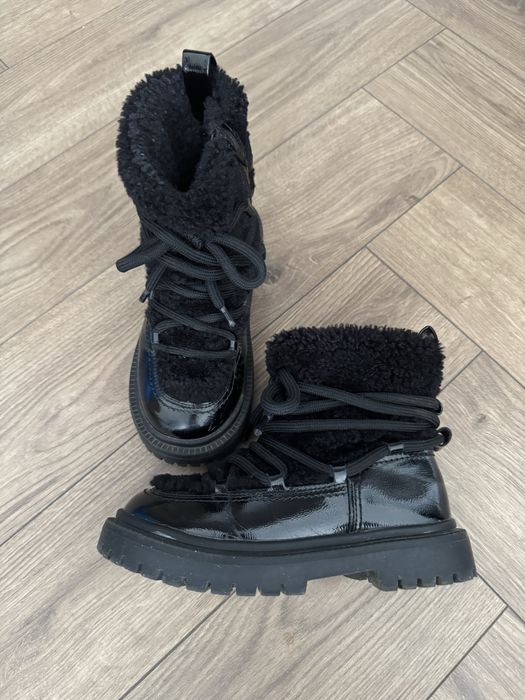 Продам детские ботинки Zara(оригинал) чек есть