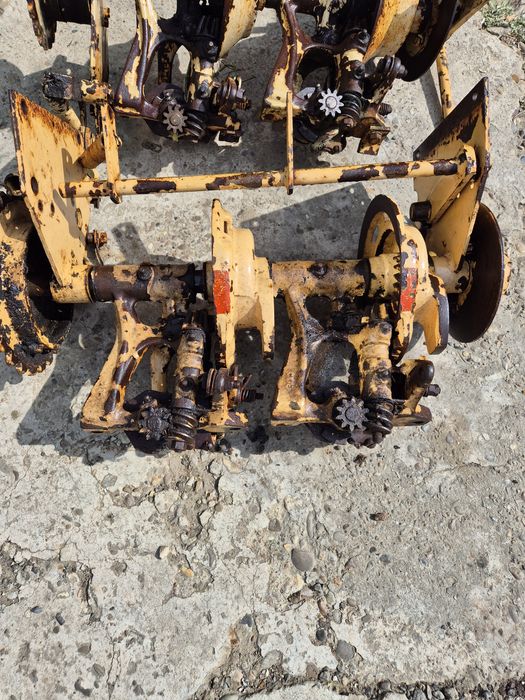 Aparat   Legator   Cama   Comanda  Presa   Balotiera   Case   F  200