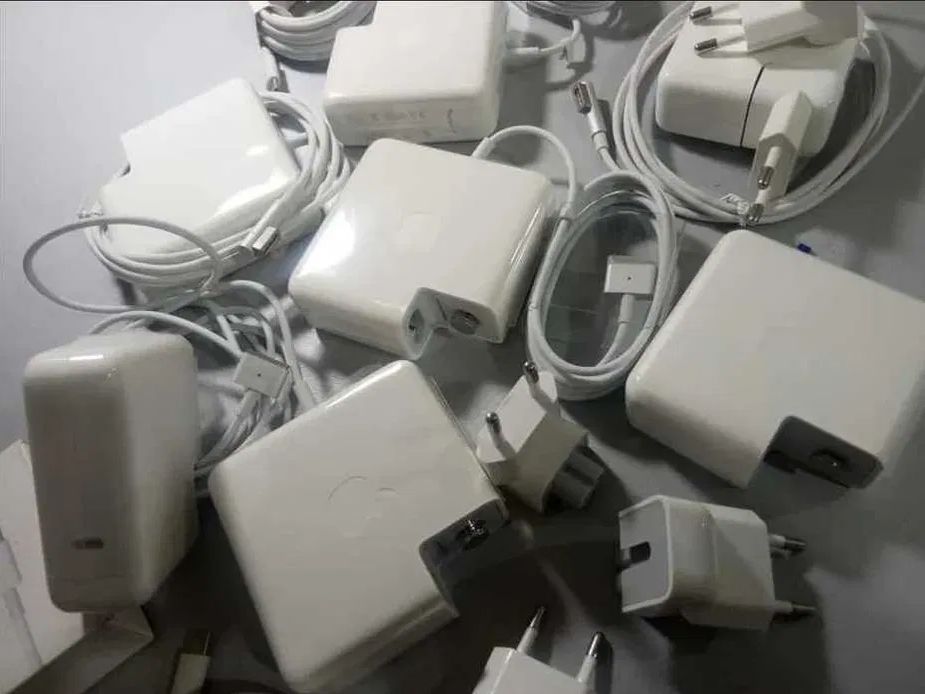 Блоки питания, зарядка на макбук Type C