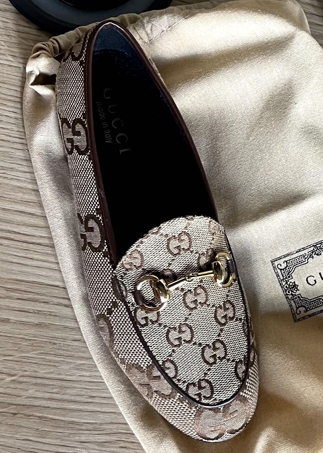 Гучи обувки loafers gucci бежови пантофки пролетни мокасини сиви