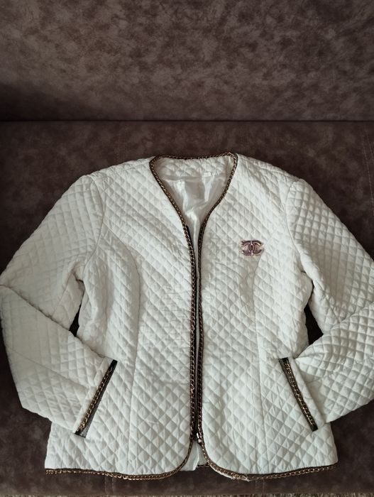 Куртка женская 46-48,44-46