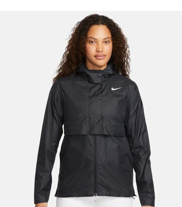 Дамско спортно яке nike