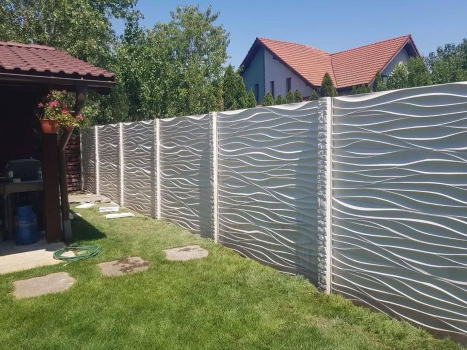 Gard din placi de beton