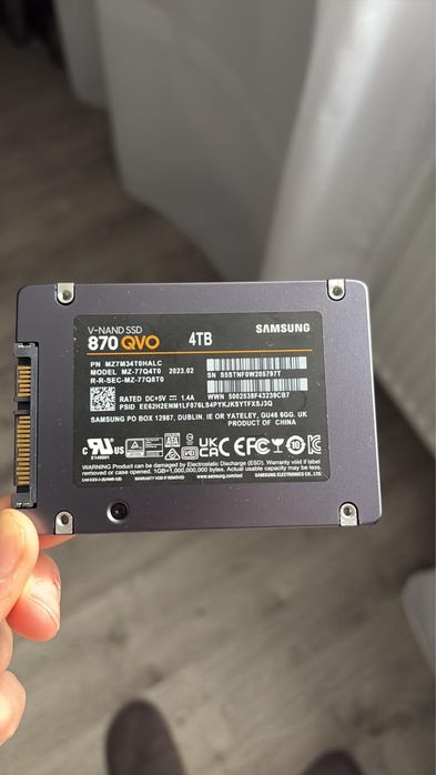 Samsung 870 QVO 4TB-SSD aproape nou(doar testat)