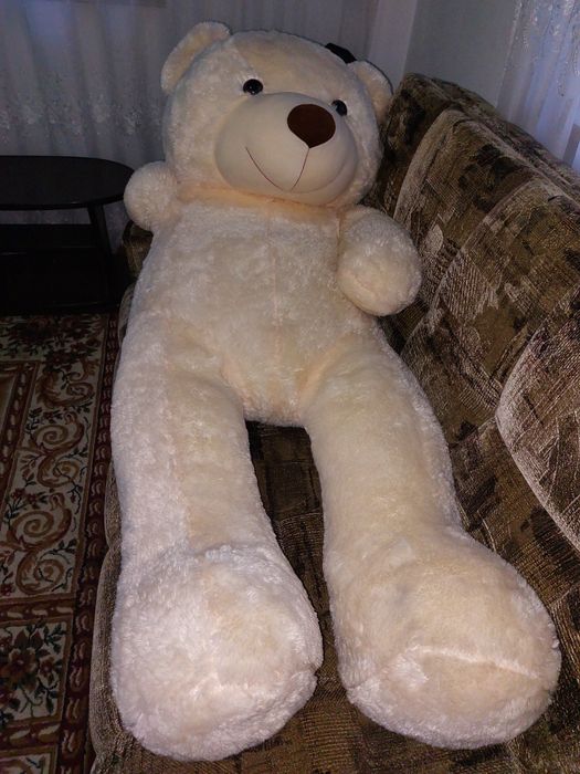 Vând  urs uriaș de pluș 1,60