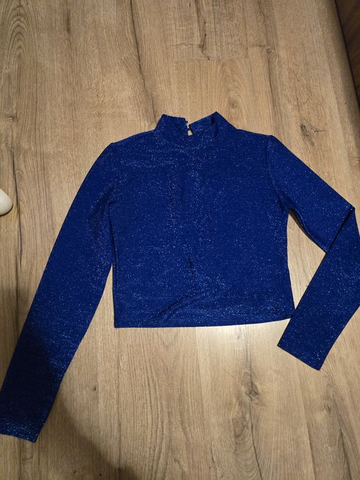 Vand bluza pentru dama