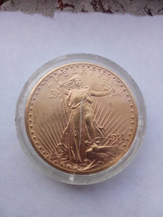 Лот златни долари