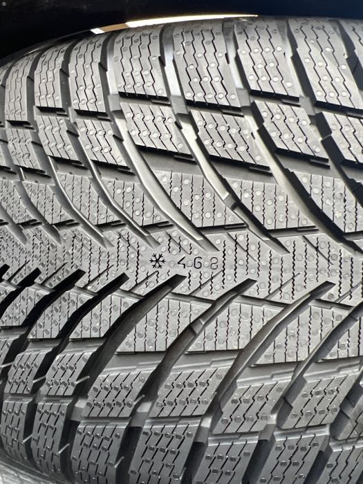 245 35 20 Nokian SnowProof P / Vulcanizare Non Stop