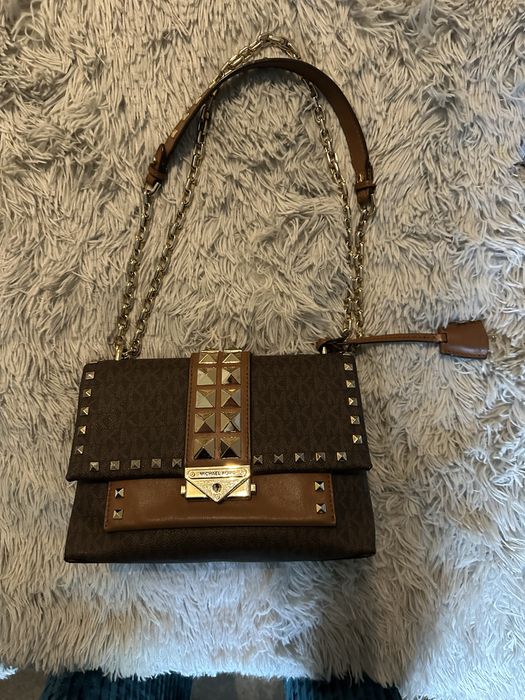 Дамска чанта от естествена кожа Michael Kors