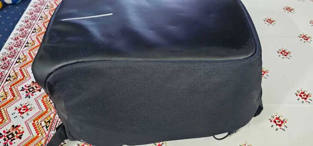 rucsac anti furt si rucsac normal