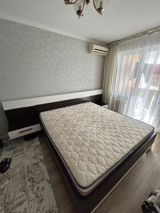 Продается спальный гарнитур
