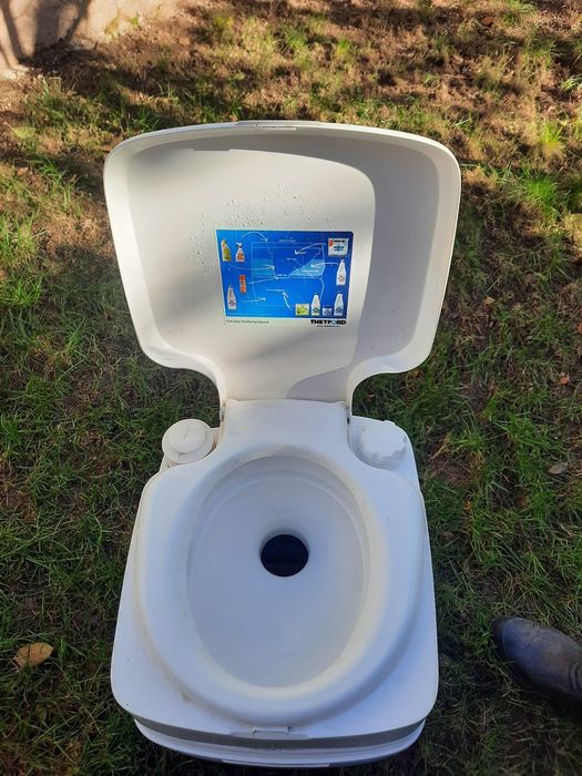 Биотуалет в отличном состоянии!!!