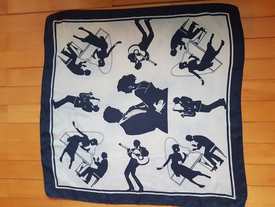 Копринени фишу на известен бранд Jammers & Leufgen