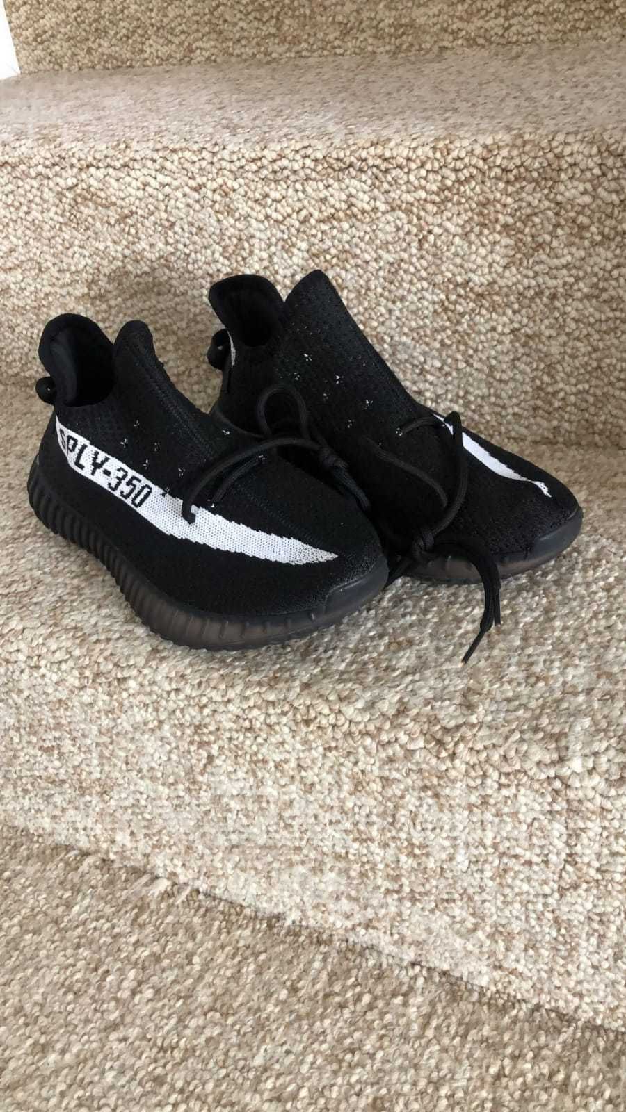 adidas yeezy  transport inclus