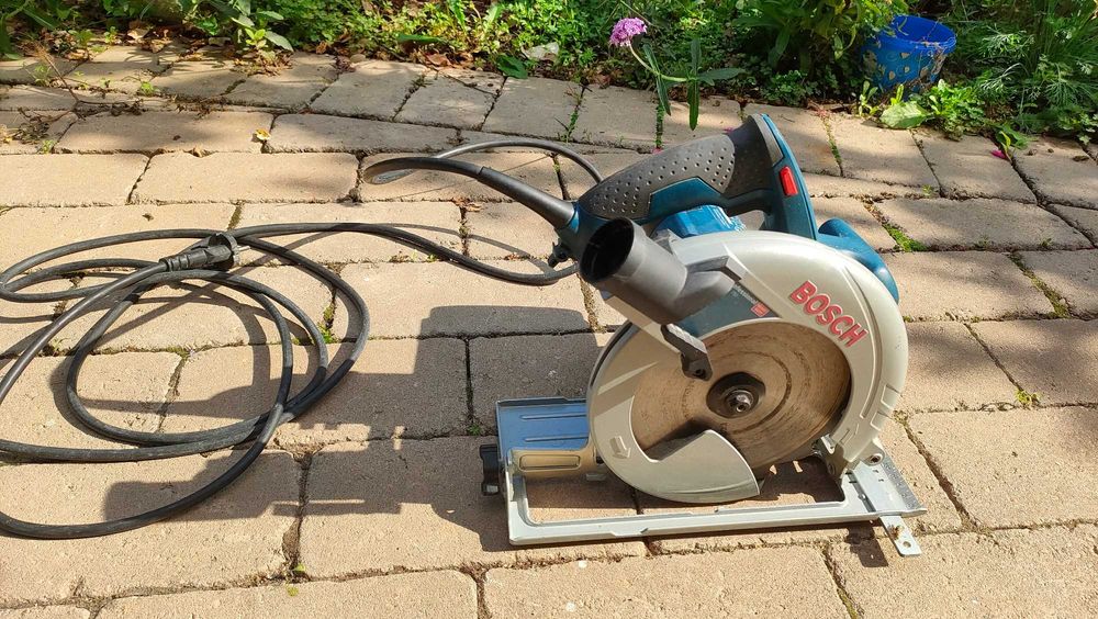 Fierastrau circular profesional Bosch GKS 190