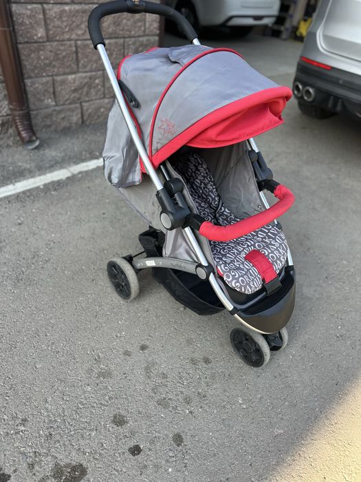 Детская коляска в хорошем состаянии пользовались очень мало