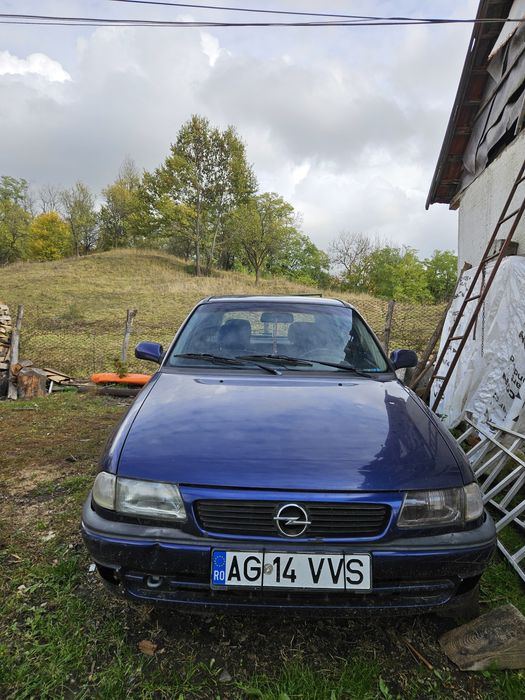 Opel Astra f , cutie automata stare buna de funcționare.